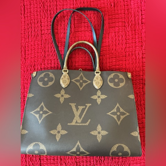 LOUIS VUITTON On The Go GM Large Monogram Tote w Original Dustbag and Bag - Picture 6 of 16